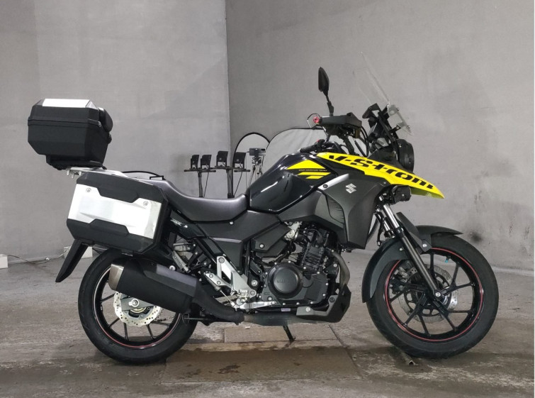 Мотоцикл Suzuki V-STROM DL250 с пробегом 2764 km