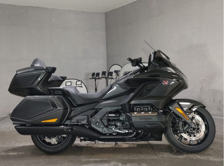 Мотоцикл Honda GL1800 TOUR D с пробегом 76 km