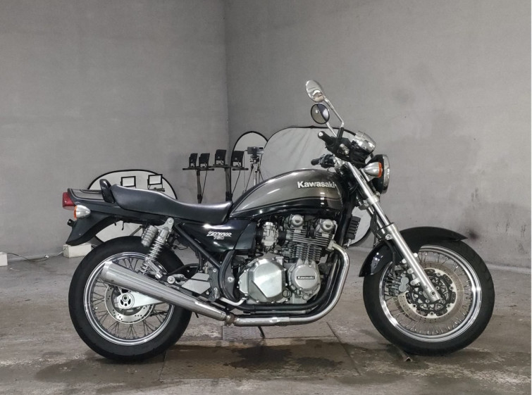 Мотоцикл Kawasaki ZEFAIR 750RS с пробегом 18535 km