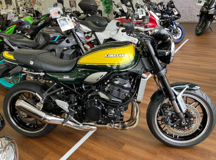 Мотоцикл Kawasaki Z900RS с пробегом 1980 km