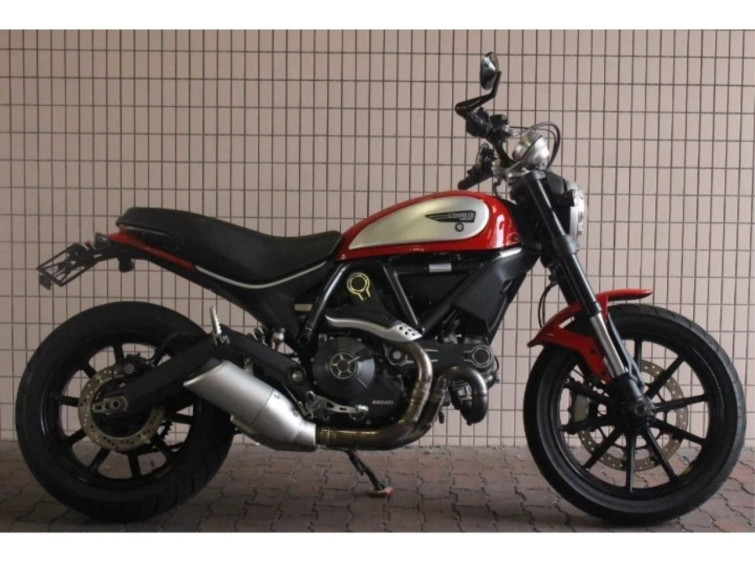 Мотоцикл Ducati SCRAMBLER 803 ICON с пробегом 10890 km