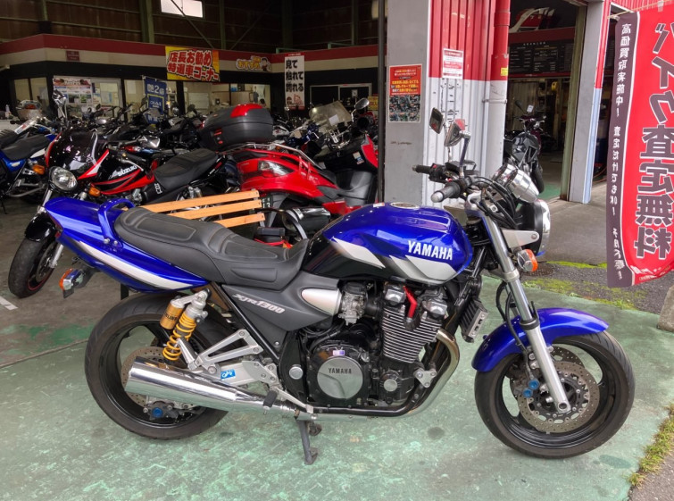 Мотоцикл Yamaha XJR1300 с пробегом 25279 km