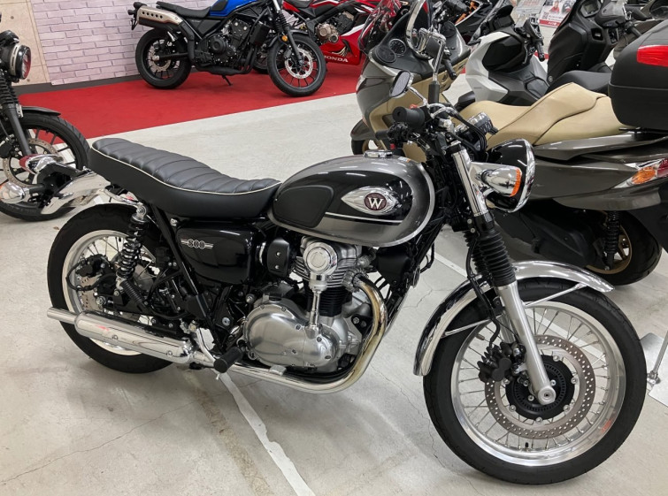 Мотоцикл Kawasaki W800 с пробегом 1308 km
