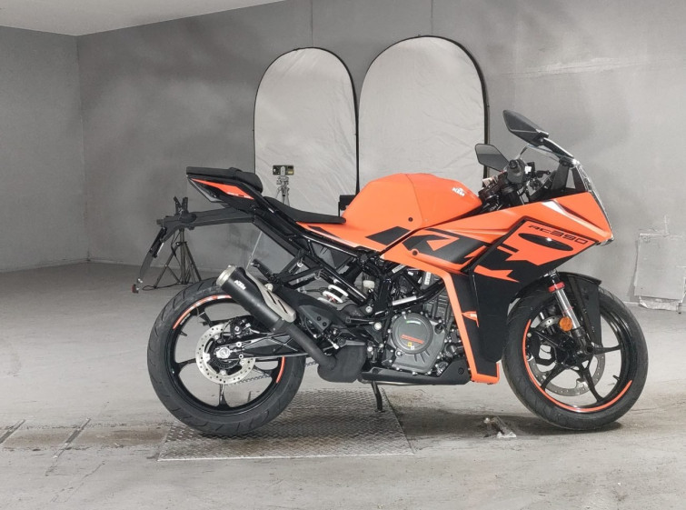 Мотоцикл KTM RC 390 с пробегом 1 km