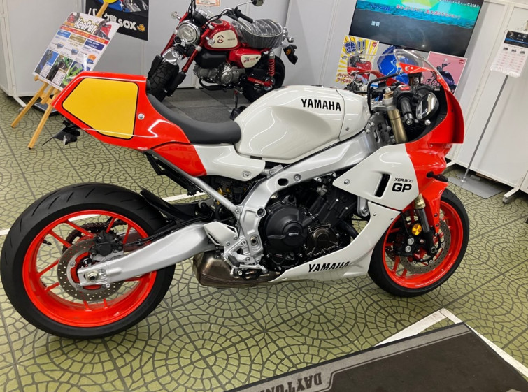 Мотоцикл Yamaha XSR900 GP с пробегом 2265 km