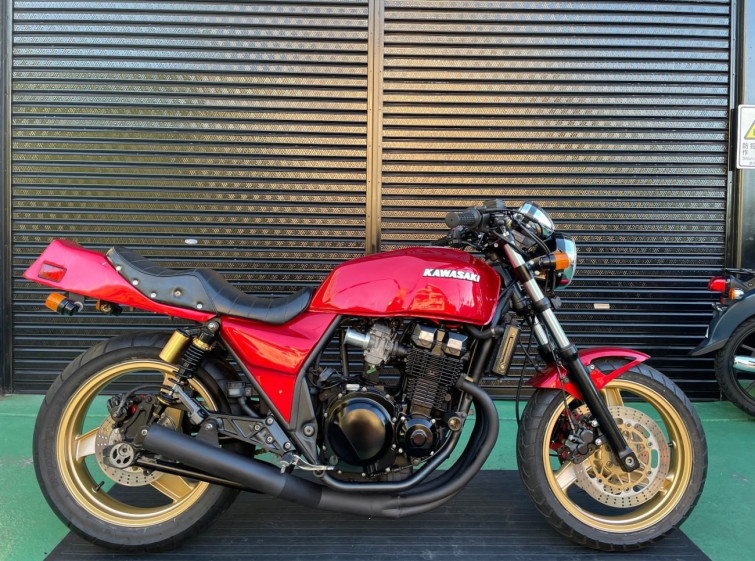 Мотоцикл Kawasaki ZRX400 с пробегом 11170 km