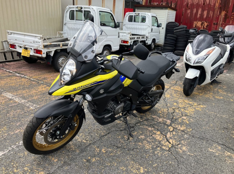 Мотоцикл Suzuki V-STROM DL650A с пробегом 2788 km