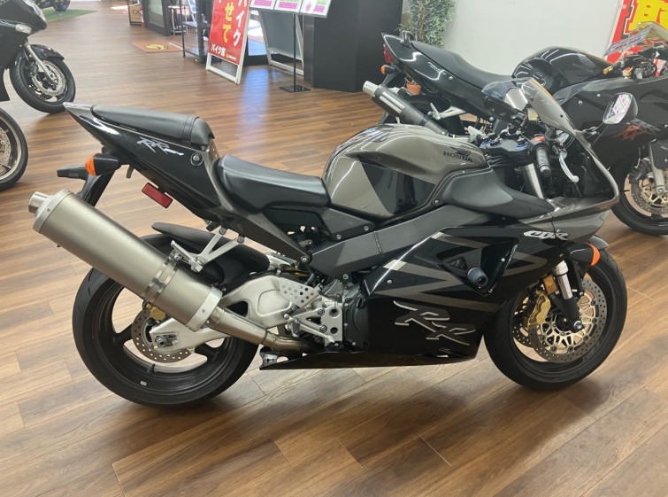 Мотоцикл Honda CBR954RR с пробегом 19582 km