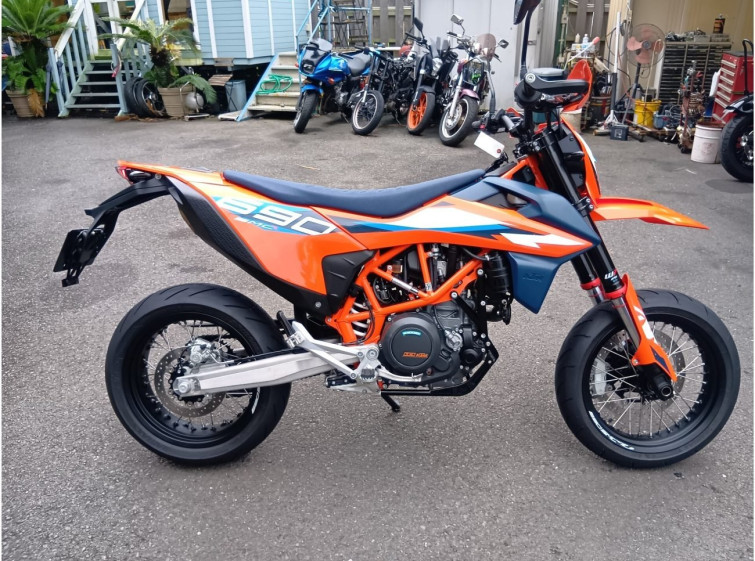 Мотоцикл KTM 690 SMC R с пробегом 3805 km