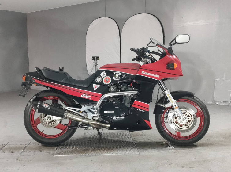 Мотоцикл Kawasaki GPZ900R з пробігом 36763 km