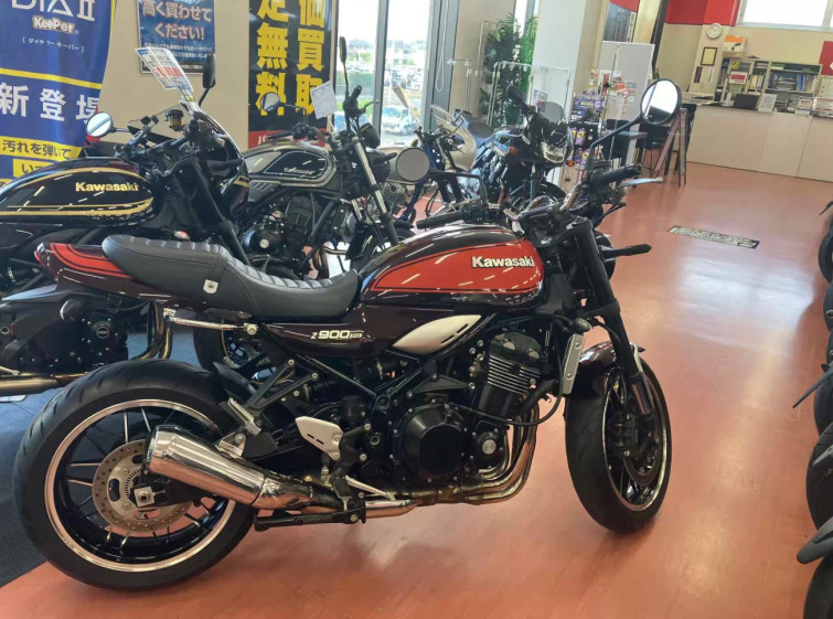 Мотоцикл Kawasaki Z900RS с пробегом 2176 km