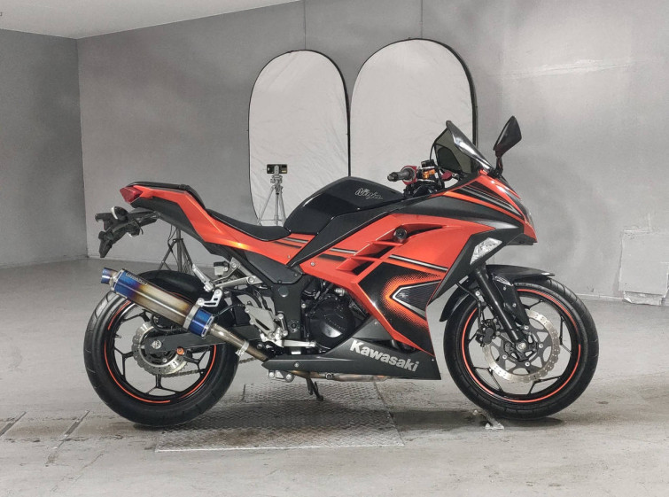 Мотоцикл Kawasaki NINJA250 с пробегом 13306 km