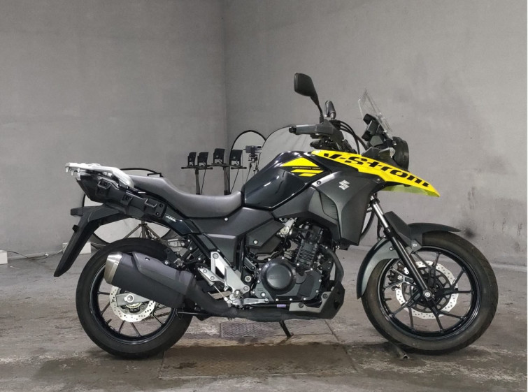 Мотоцикл Suzuki V-STROM DL250 с пробегом 3186 km