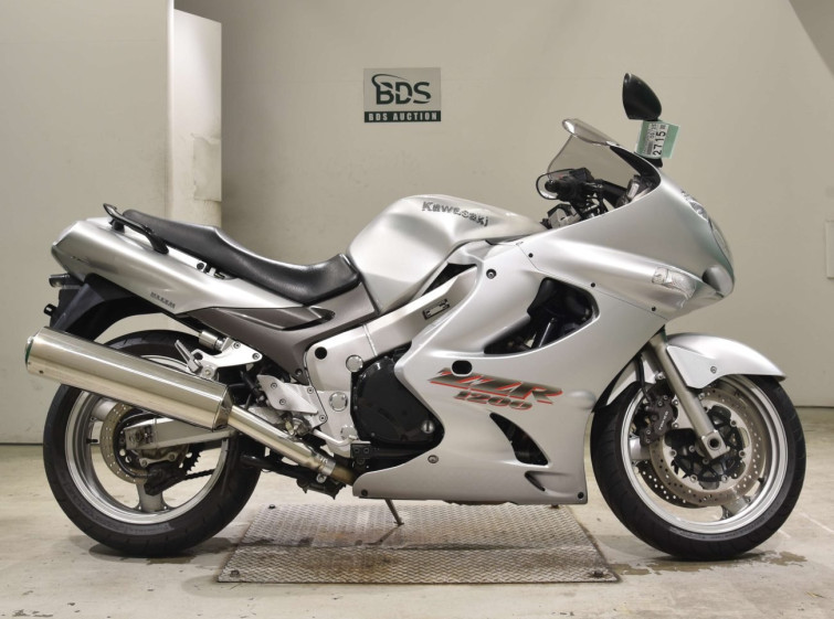 Мотоцикл Kawasaki ZZ-R1200 з пробігом 27466 km