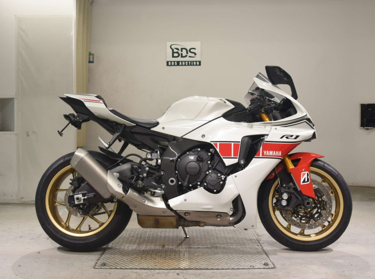 Мотоцикл Yamaha YZF-R1 с пробегом 8729 km