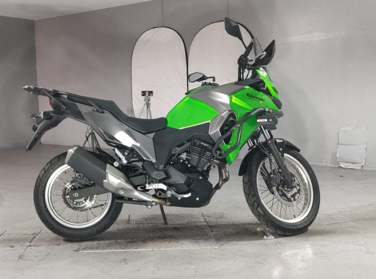 Мотоцикл Kawasaki VERSYS-X 250 з пробігом 4199 km