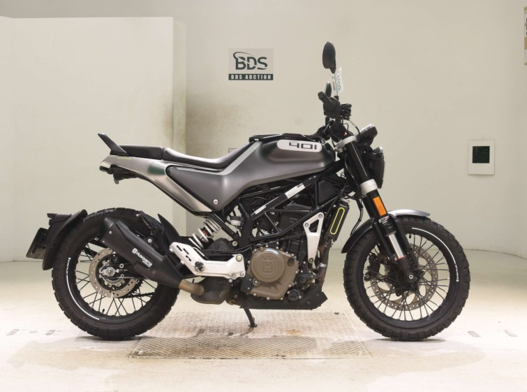 Мотоцикл Husqvarna SVARTPILEN 401 з пробігом 13525 km