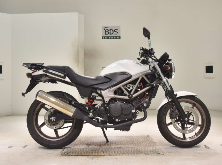 Мотоцикл Honda VTR250 с пробегом 22114 km