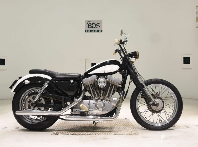 Мотоцикл HD SPORTSTER XLH883 з пробігом 11547 km