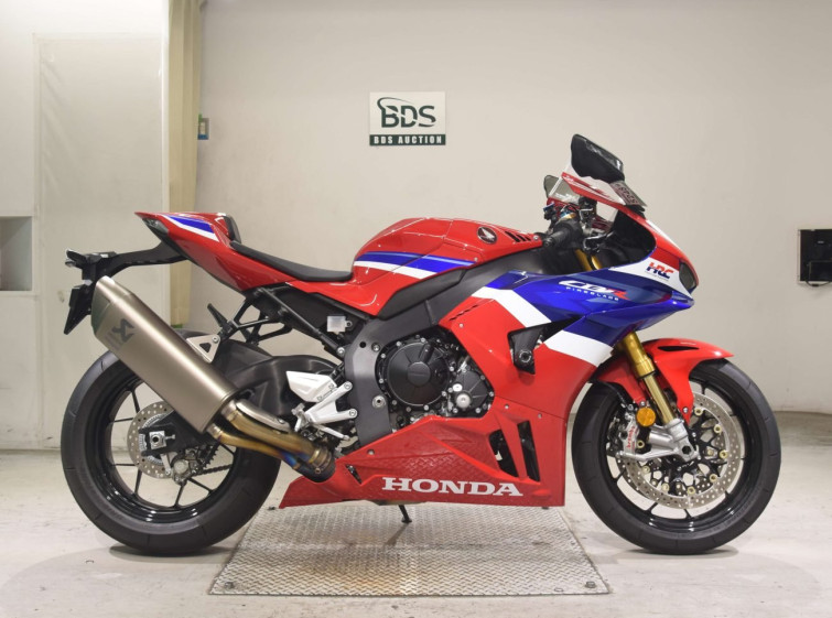 Мотоцикл Honda CBR1000RR SP с пробегом 1089 km
