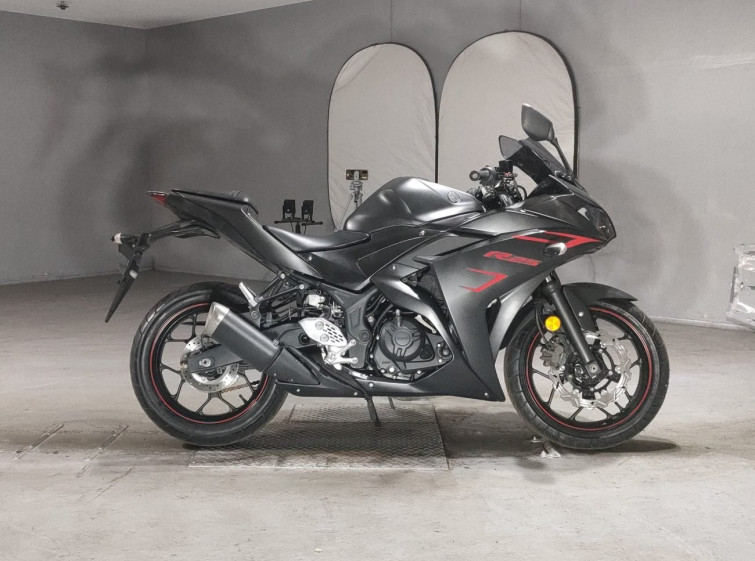 Мотоцикл Yamaha YZF-R25 з пробігом 11979 km