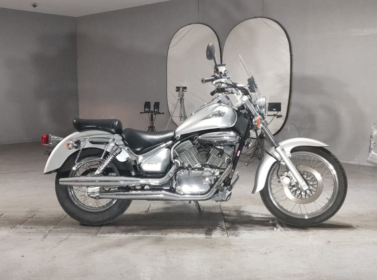 Мотоцикл Suzuki INTRUDER 250LC