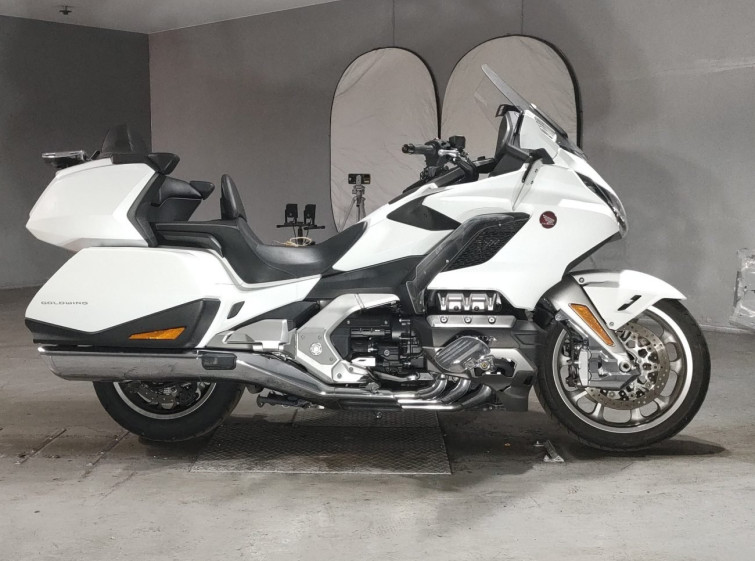 Мотоцикл Honda GL1800 TOUR D с пробегом 26614 km