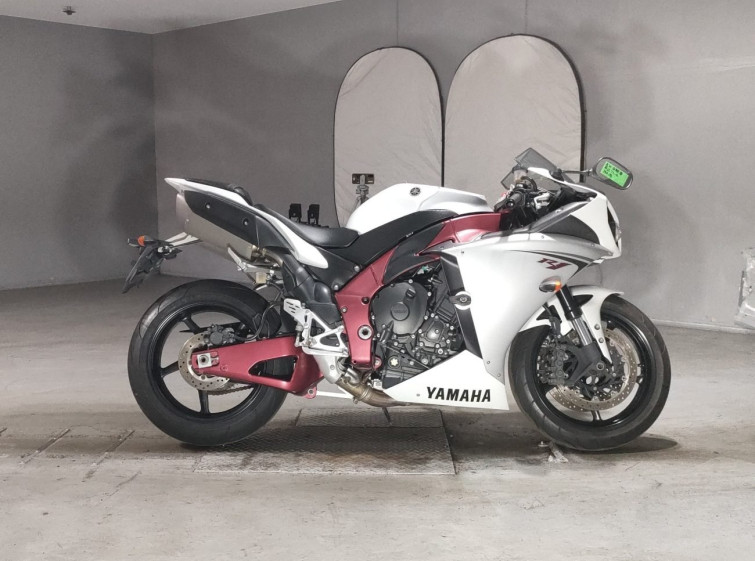 Мотоцикл Yamaha YZF-R1 с пробегом 24669 km