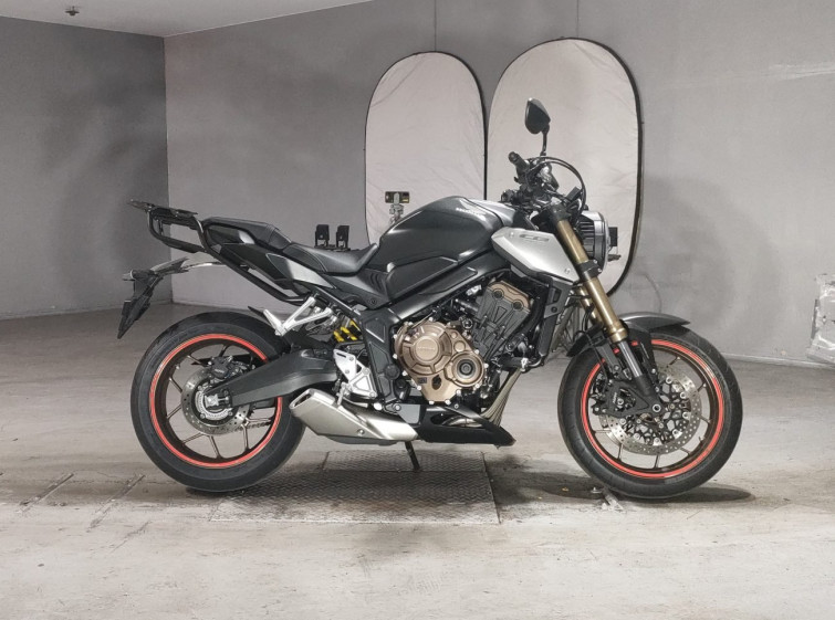 Мотоцикл Honda CB650R с пробегом 3462 km