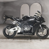 Мотоцикл Honda CBR1000RR с пробегом 9345 km