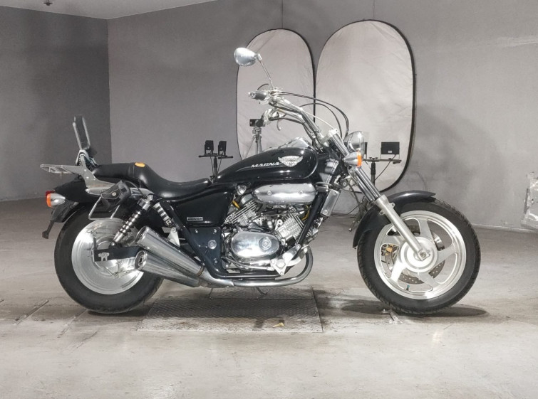 Мотоцикл Honda MAGNA250 с пробегом 37514 km