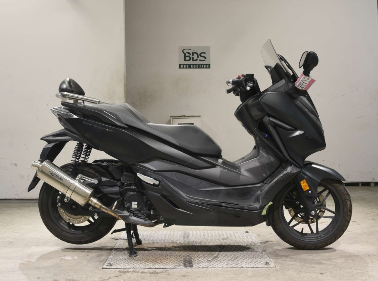 Мотоцикл Honda FORZA з пробігом 13323 km