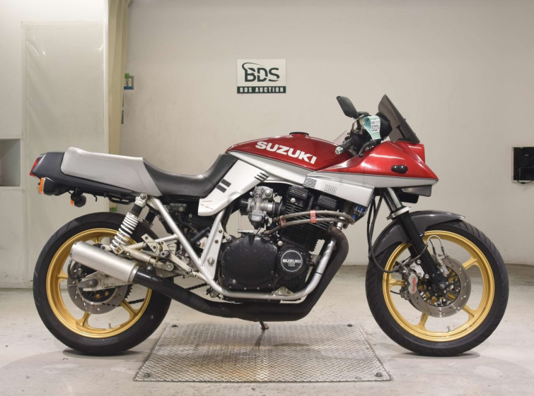 Мотоцикл Suzuki GSX1100S KATANA с пробегом 9847 km