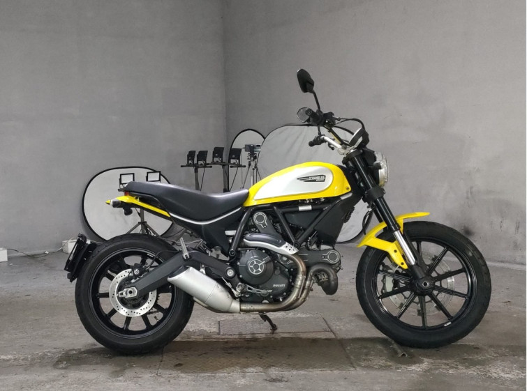 Мотоцикл Ducati SCRAMBLER 803 ICON с пробегом 4219 km