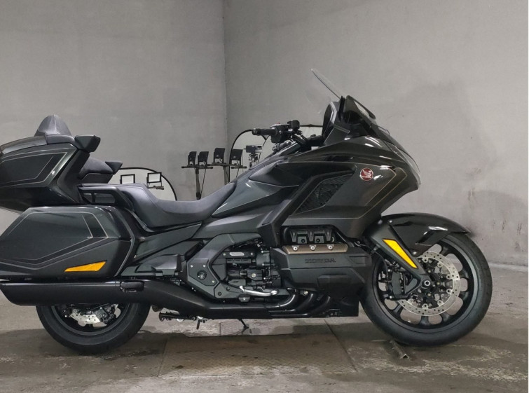 Мотоцикл Honda GL1800 TOUR D с пробегом 42 km