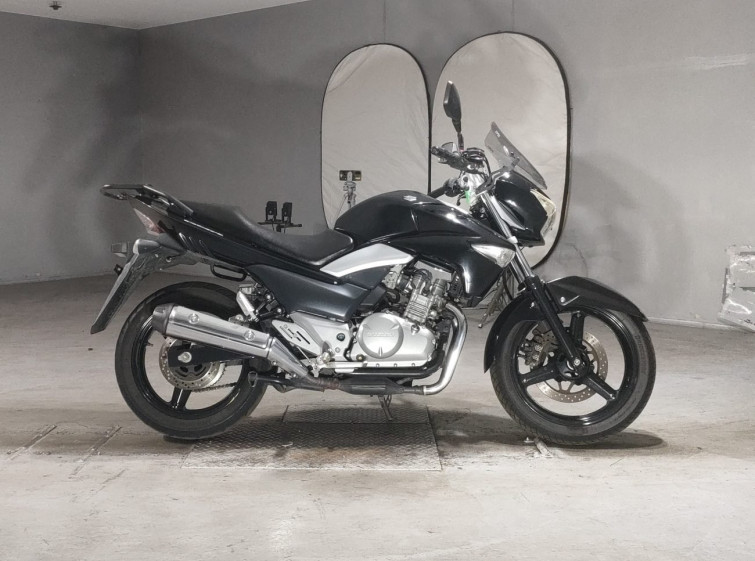 Мотоцикл Suzuki GSR250 с пробегом 50701 km