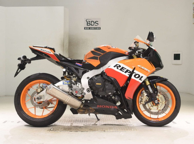 Мотоцикл Honda CBR1000RR с пробегом 19467 km