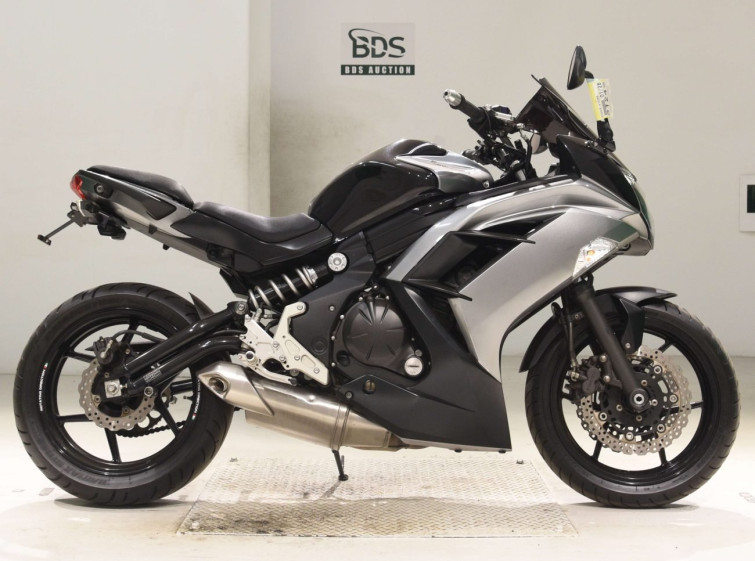 Мотоцикл Kawasaki NINJA400 з пробігом 48690 km