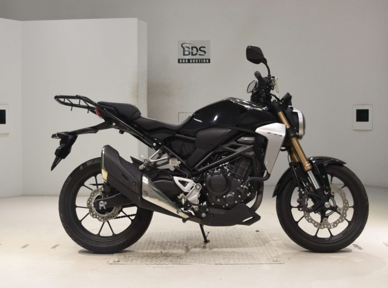 Мотоцикл Honda CB250RA с пробегом 14271 km