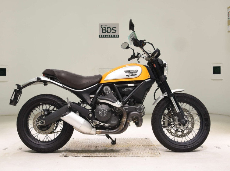 Мотоцикл Ducati SCRAMBLER 803 CLASSIC с пробегом 8215 km