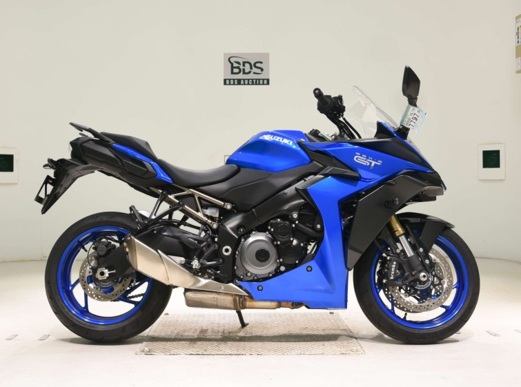 Мотоцикл Suzuki GSX-S1000GT з пробігом 747 km
