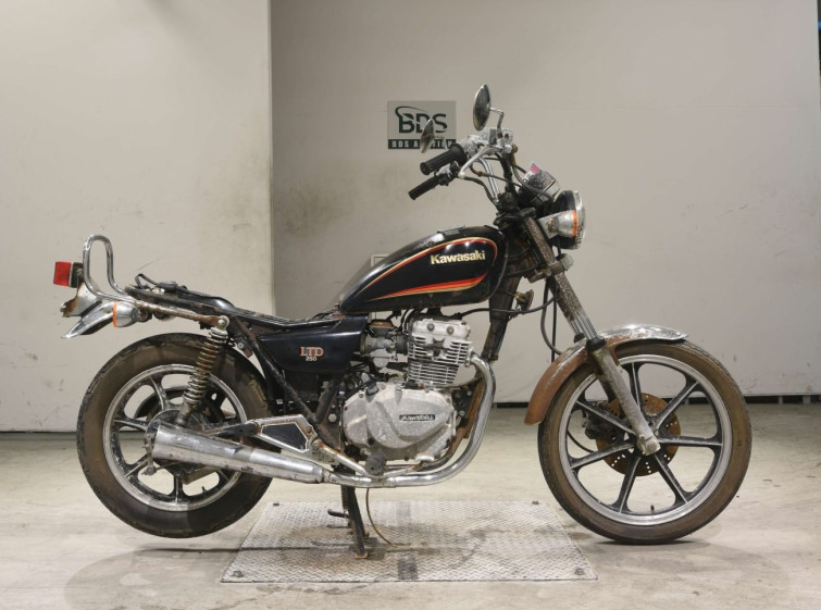 Мотоцикл Kawasaki Z250LTD з пробігом 1837 km