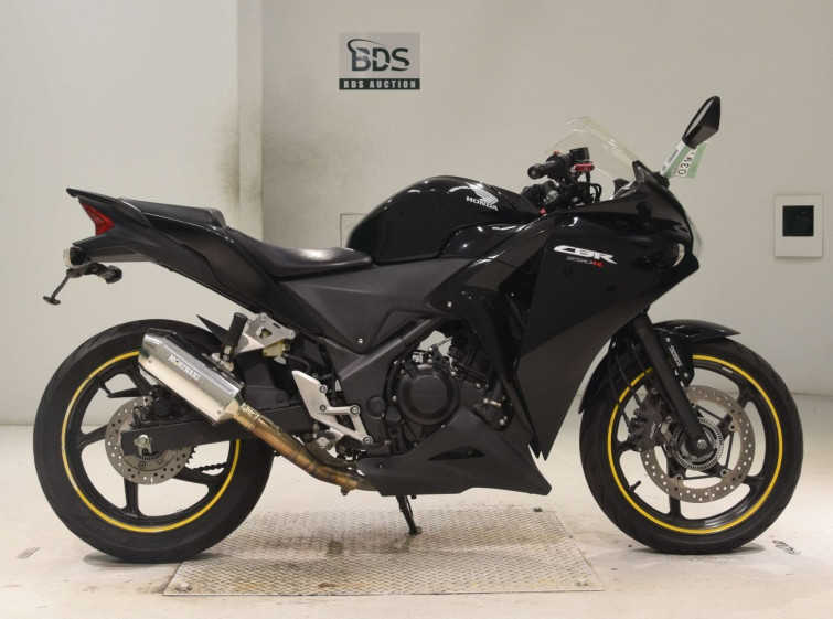 Мотоцикл Honda CBR250RA з пробігом 25987 km