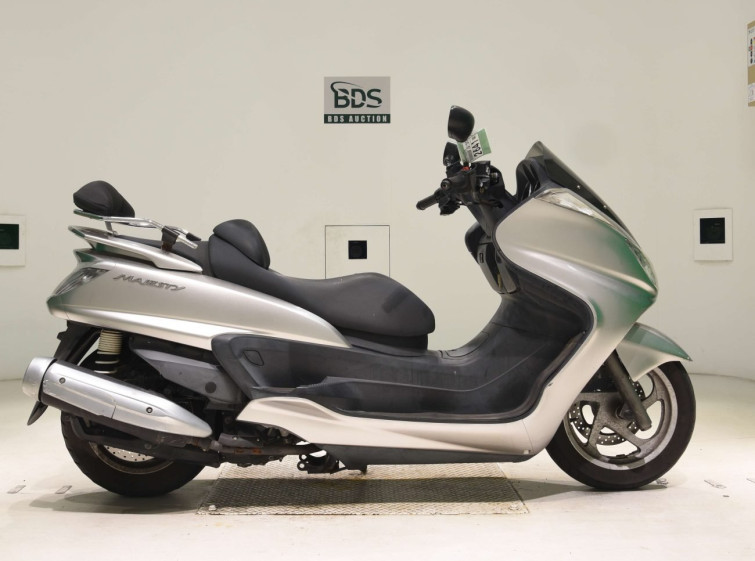 Мотоцикл Yamaha MAJESTY250 з пробігом 22858 km