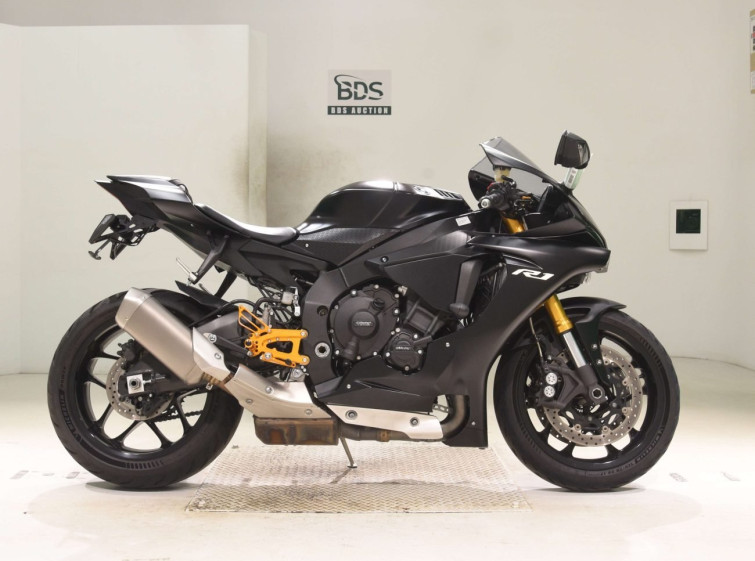 Мотоцикл Yamaha YZF-R1 с пробегом 17875 km