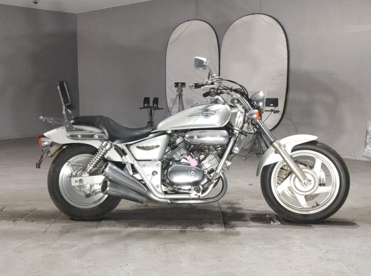 Мотоцикл Honda MAGNA250 с пробегом 92758 km