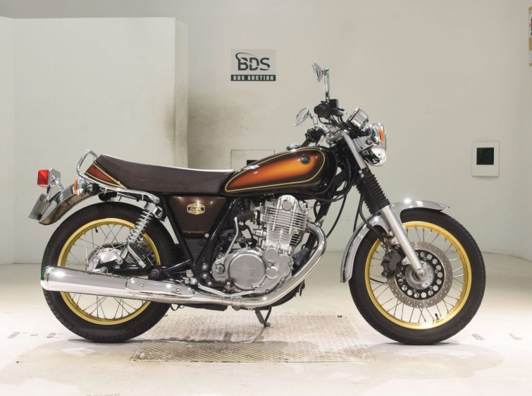 Мотоцикл Yamaha SR400 з пробігом 7083 km