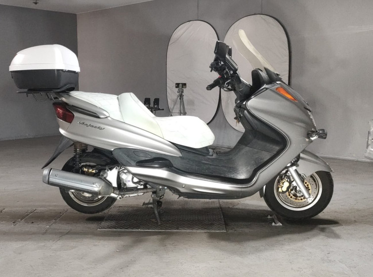 Мотоцикл Yamaha MAJESTY250 з пробігом 62269 km