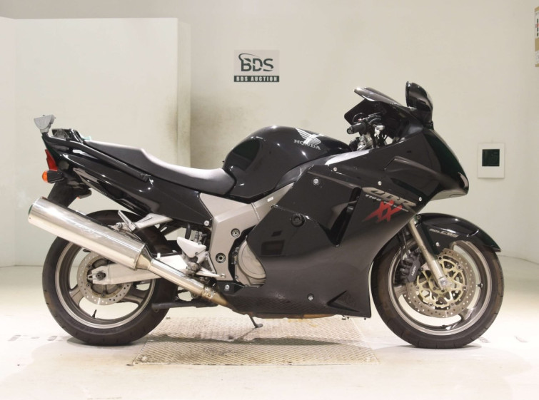 Мотоцикл Honda CBR1100XX BLACKBIRD с пробегом 35292 km