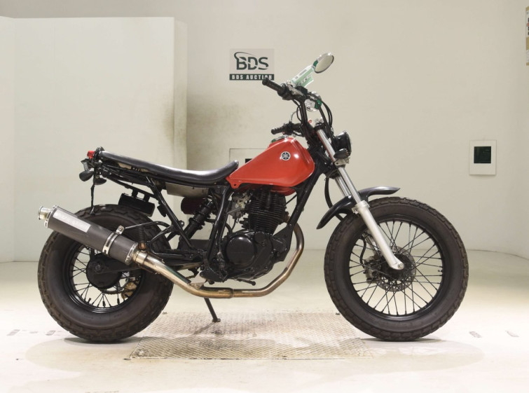 Мотоцикл Yamaha TW200E с пробегом 28128 km